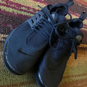 Black Nike Prestos